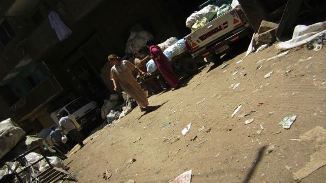 Women living with the dead in egypt